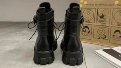 Wozu dient die Schlaufe an der Ferse der Stiefel – und wie schützt sie Ihre Füße?